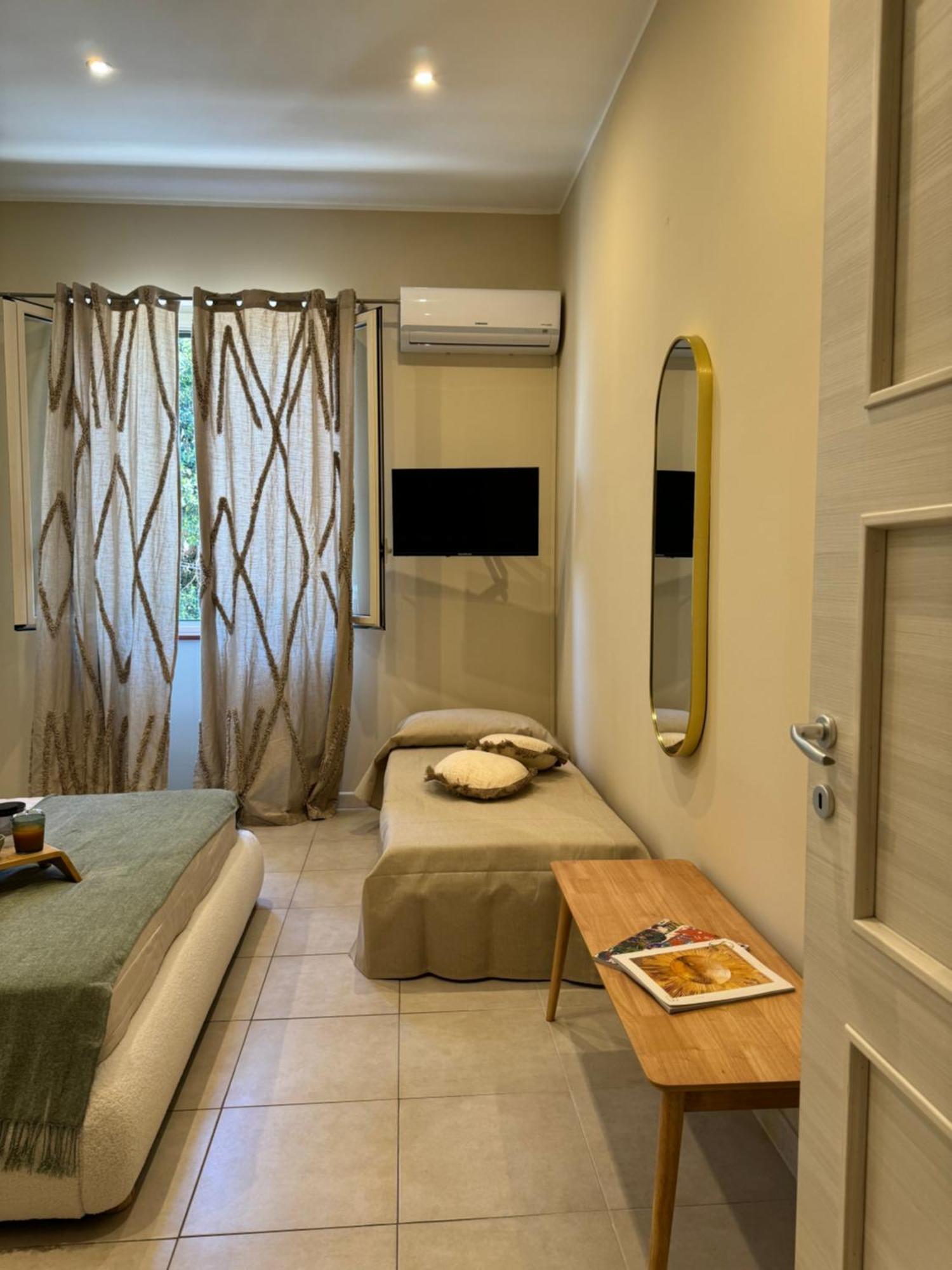 Domus Fysi Hotel ปาแลร์โม ภายนอก รูปภาพ